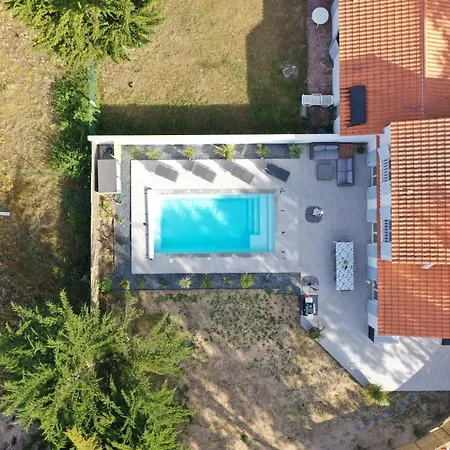 Avec Piscine Pour 8 Feriehus Saint-Jean-de-Monts