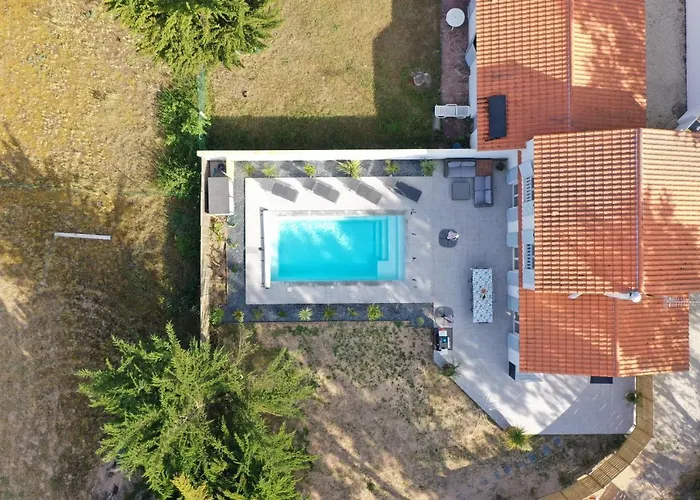 Avec Piscine Pour 8 Feriehus Saint-Jean-de-Monts