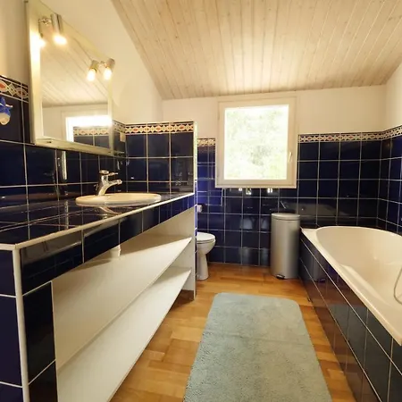 בית נופש Avec Piscine Pour 8 *